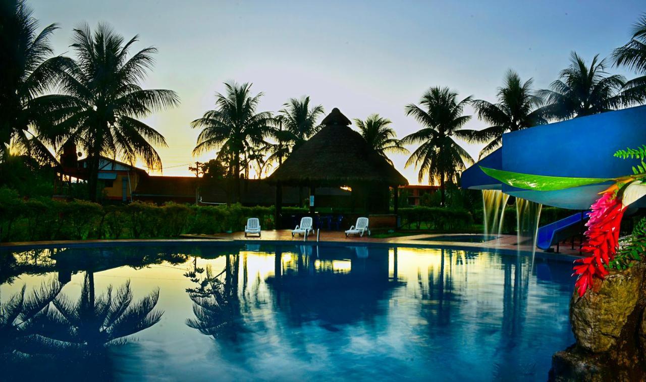 ויה טונארי Cesar'S Tropical Hotel מראה חיצוני תמונה