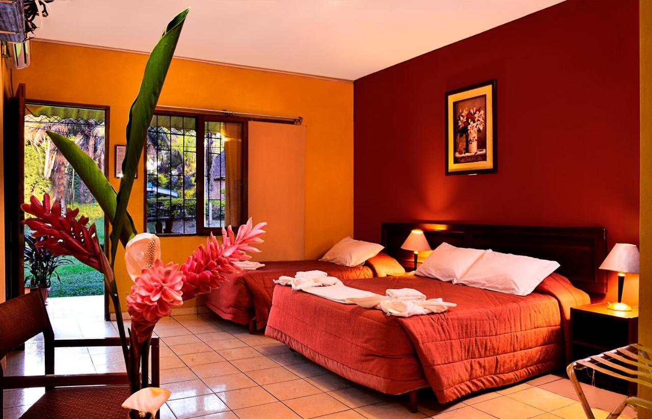 ויה טונארי Cesar'S Tropical Hotel מראה חיצוני תמונה